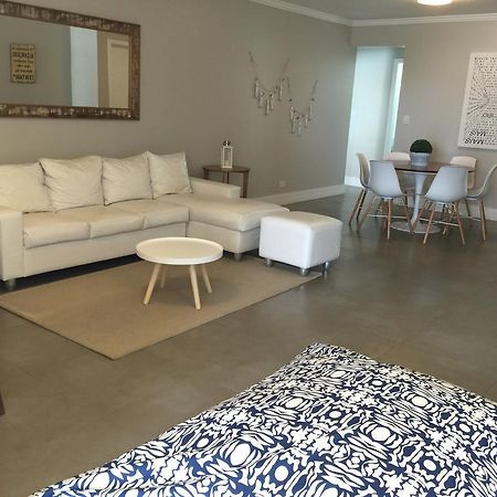 Apartamento Vereda Tropical グァルジャー エクステリア 写真